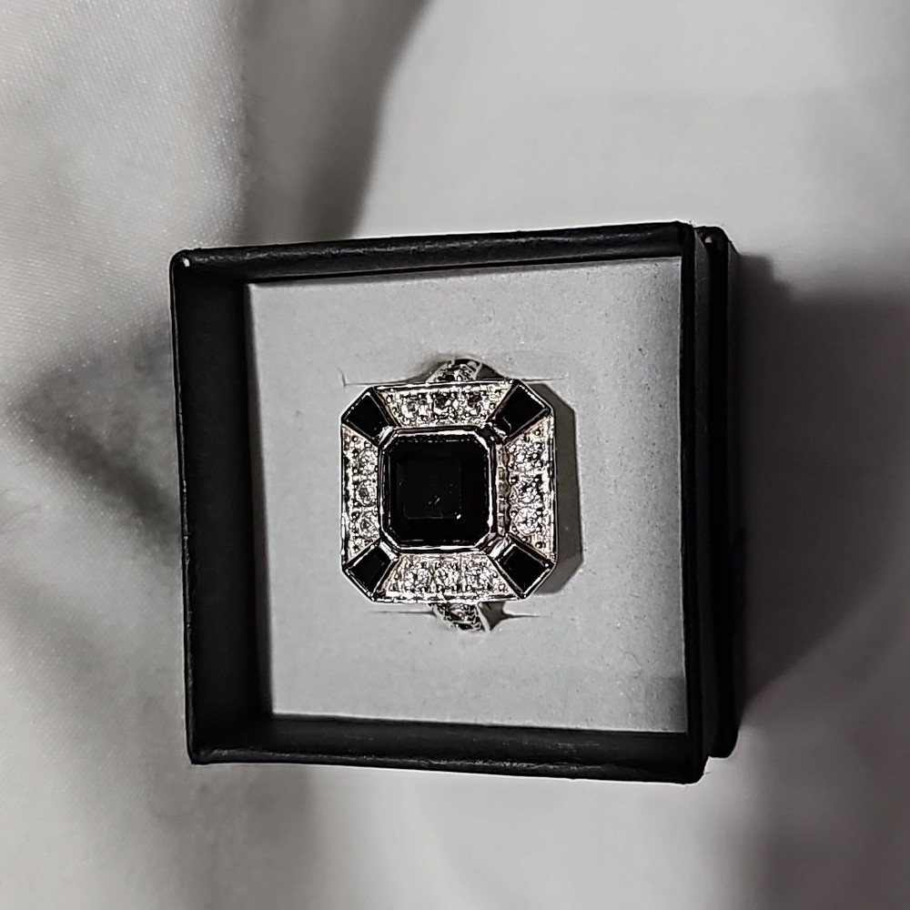 Black Spinel Ring - Picture 12 of 16